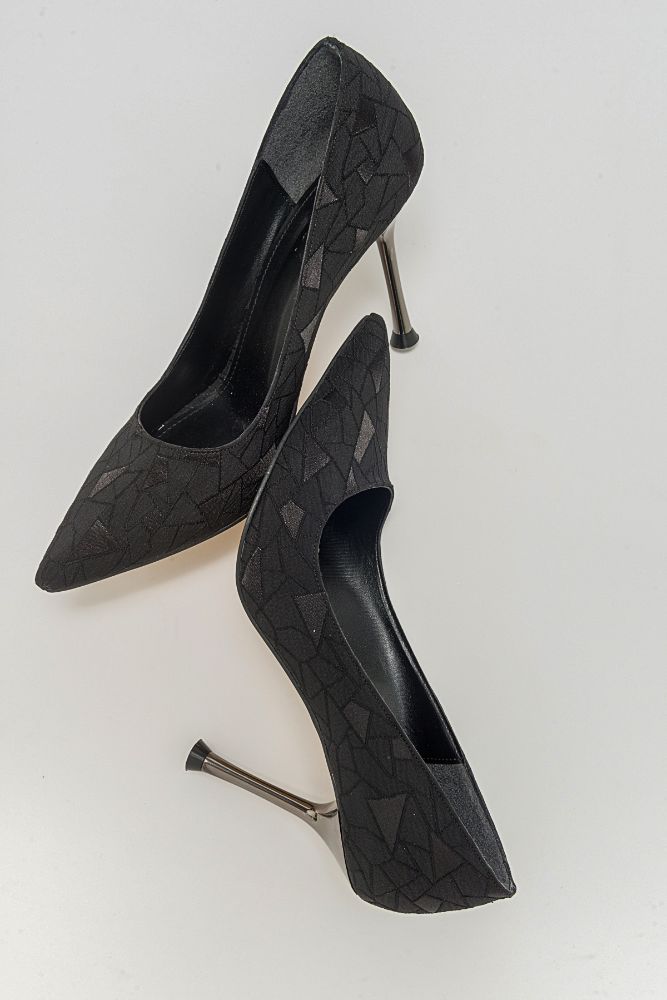 kadin-ince-topuk-stiletto-SIYAH PIRAMIT-YKL2510795-0082080_0